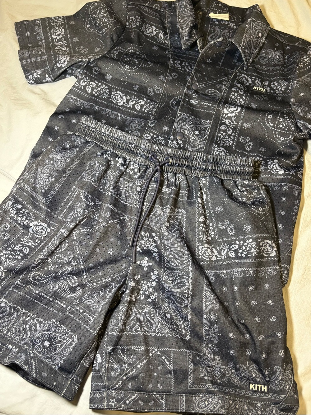 Kith Kids Bandana Set